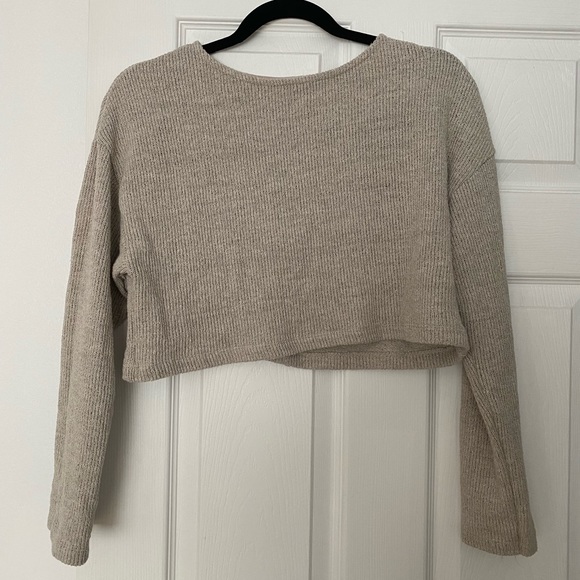 Cropped lightweight sweater - Picture 3 of 3